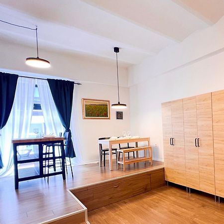 אידריה Aumetz Square Apartment מראה חיצוני תמונה