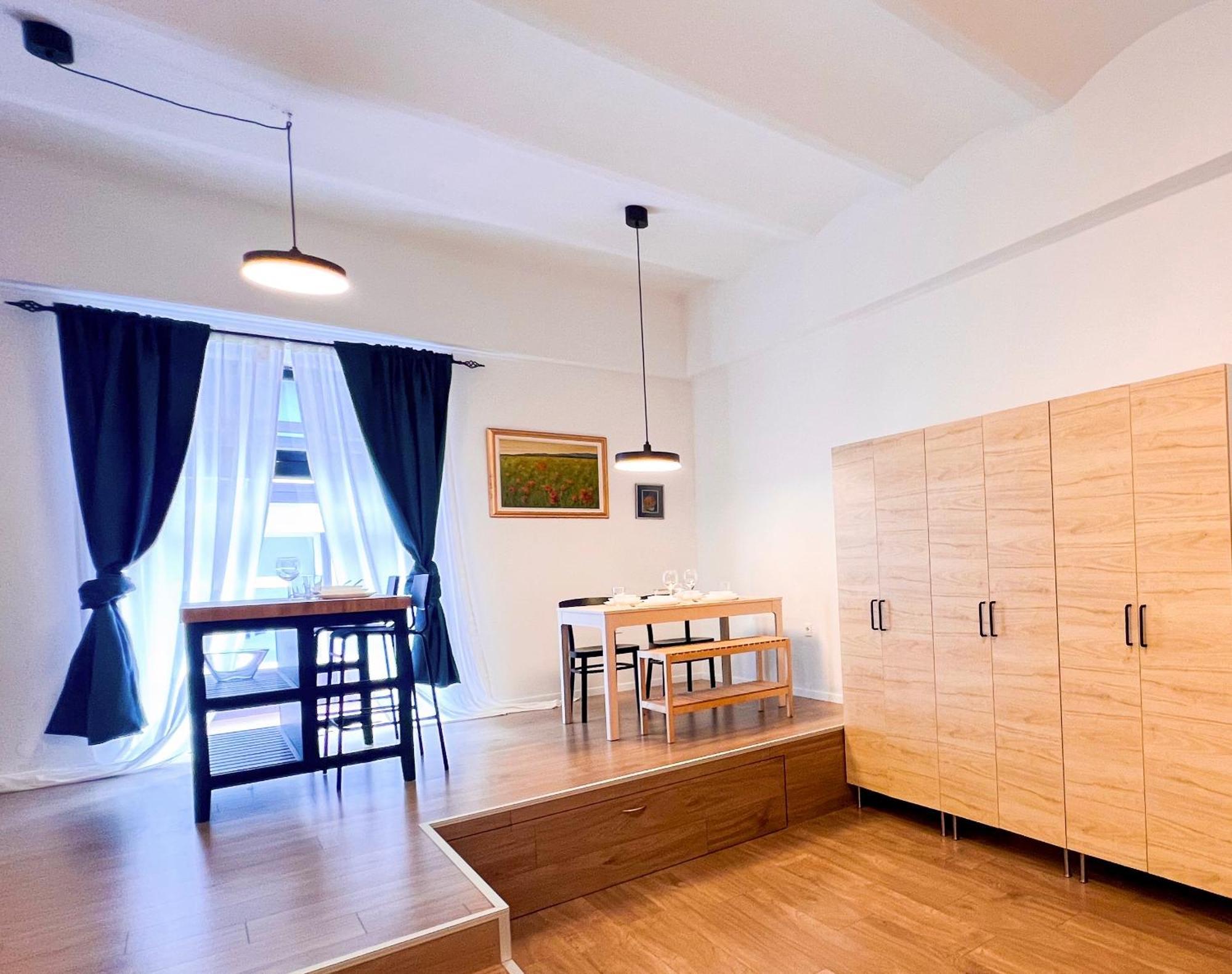 אידריה Aumetz Square Apartment מראה חיצוני תמונה