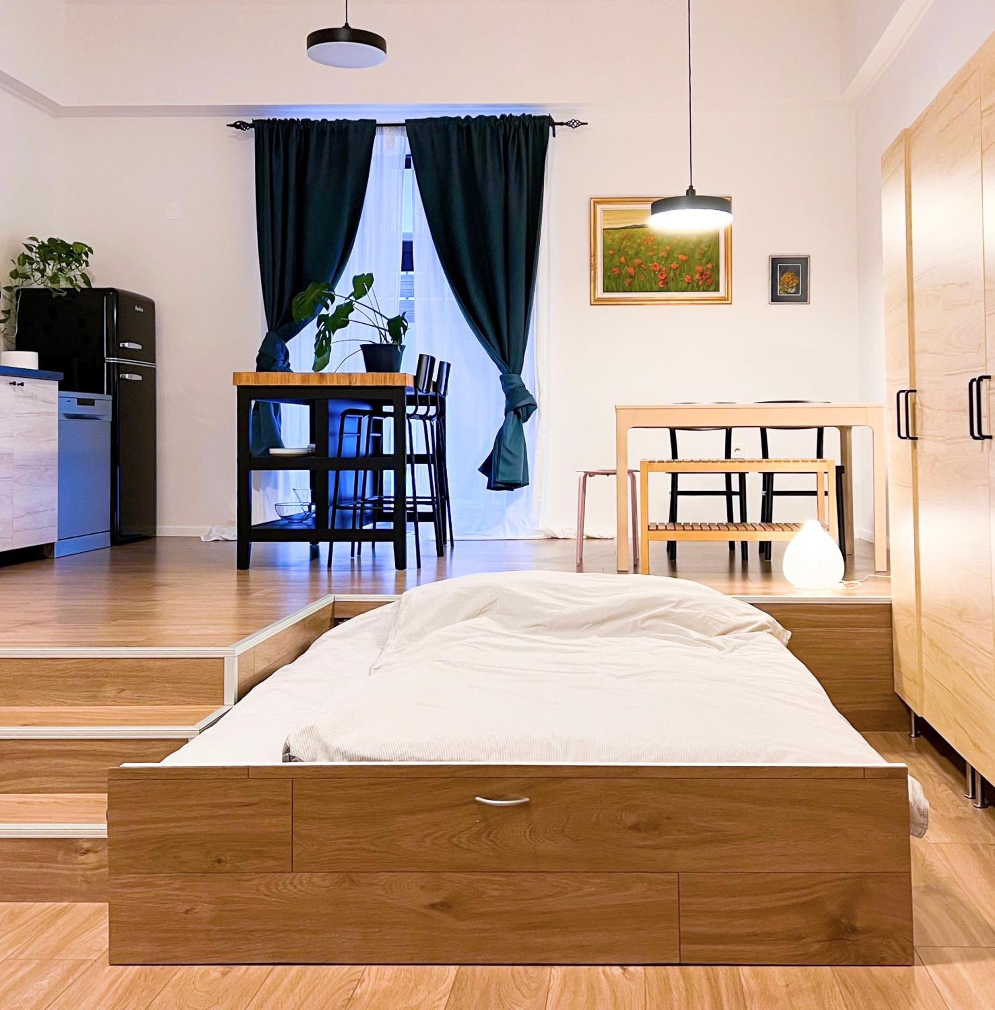 אידריה Aumetz Square Apartment מראה חיצוני תמונה